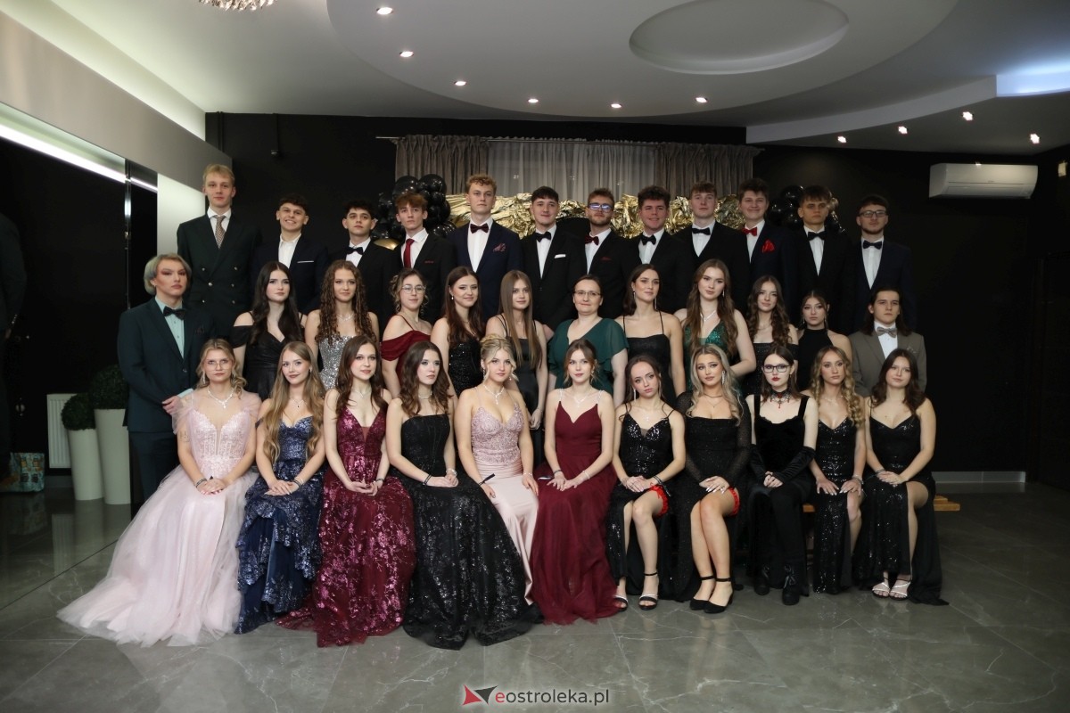 Studniówka I LO w Ostrołęce [17.01.2026] - zdjęcie #245 - eOstroleka.pl