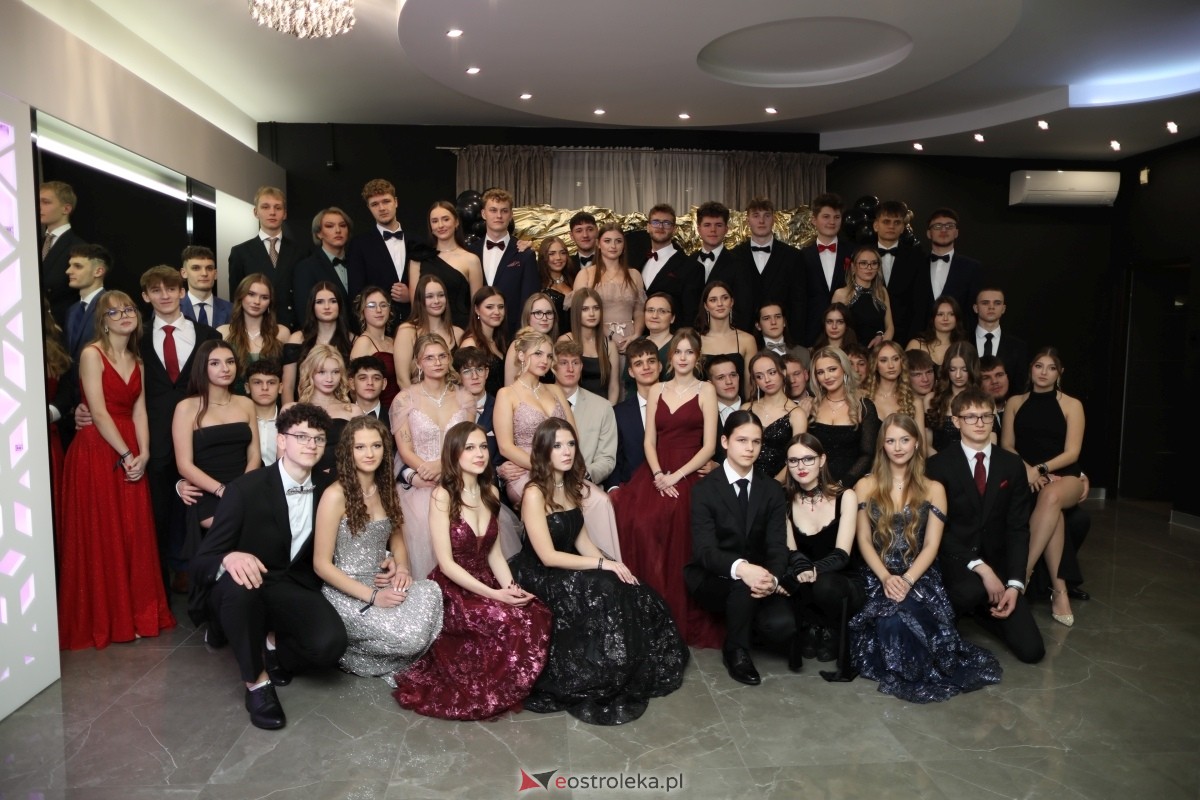 Studniówka I LO w Ostrołęce [17.01.2026] - zdjęcie #242 - eOstroleka.pl