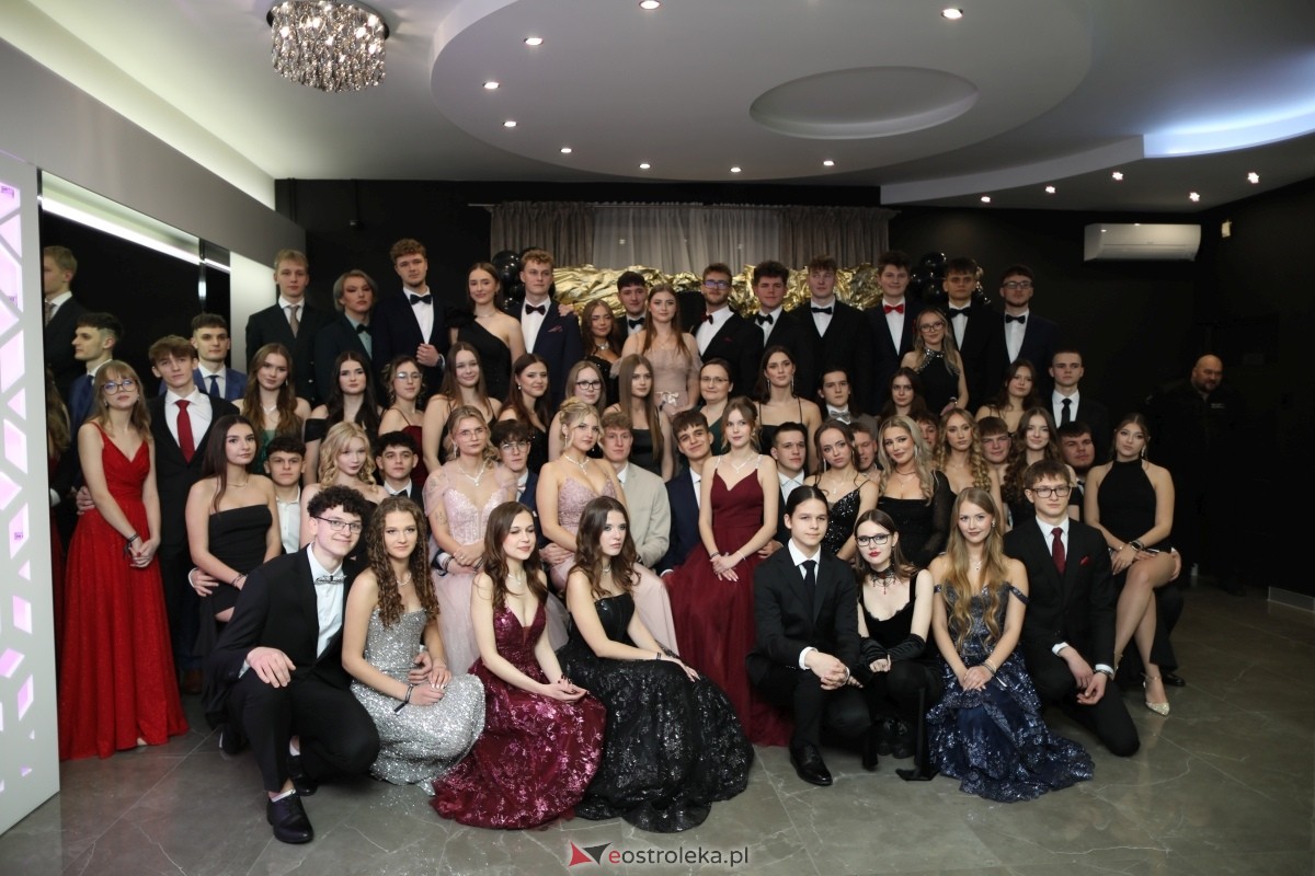 Studniówka I LO w Ostrołęce [17.01.2026] - zdjęcie #240 - eOstroleka.pl