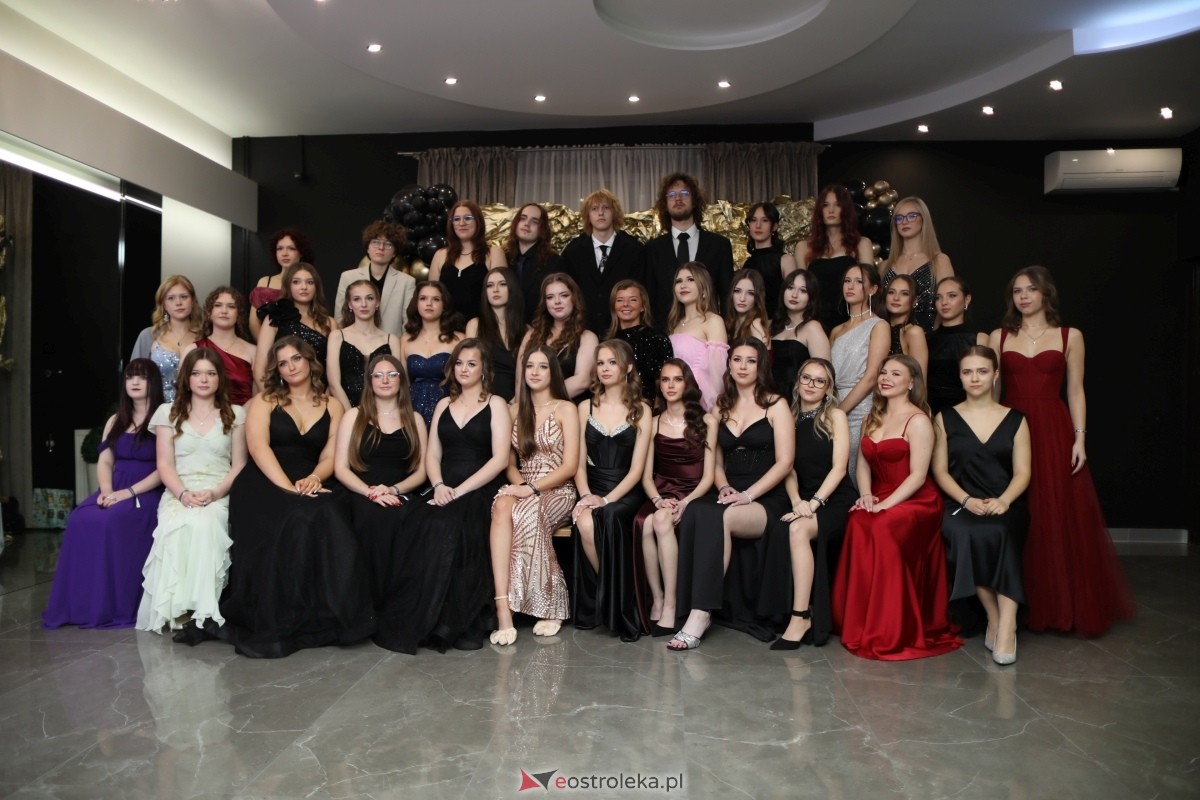 Studniówka I LO w Ostrołęce [17.01.2026] - zdjęcie #236 - eOstroleka.pl