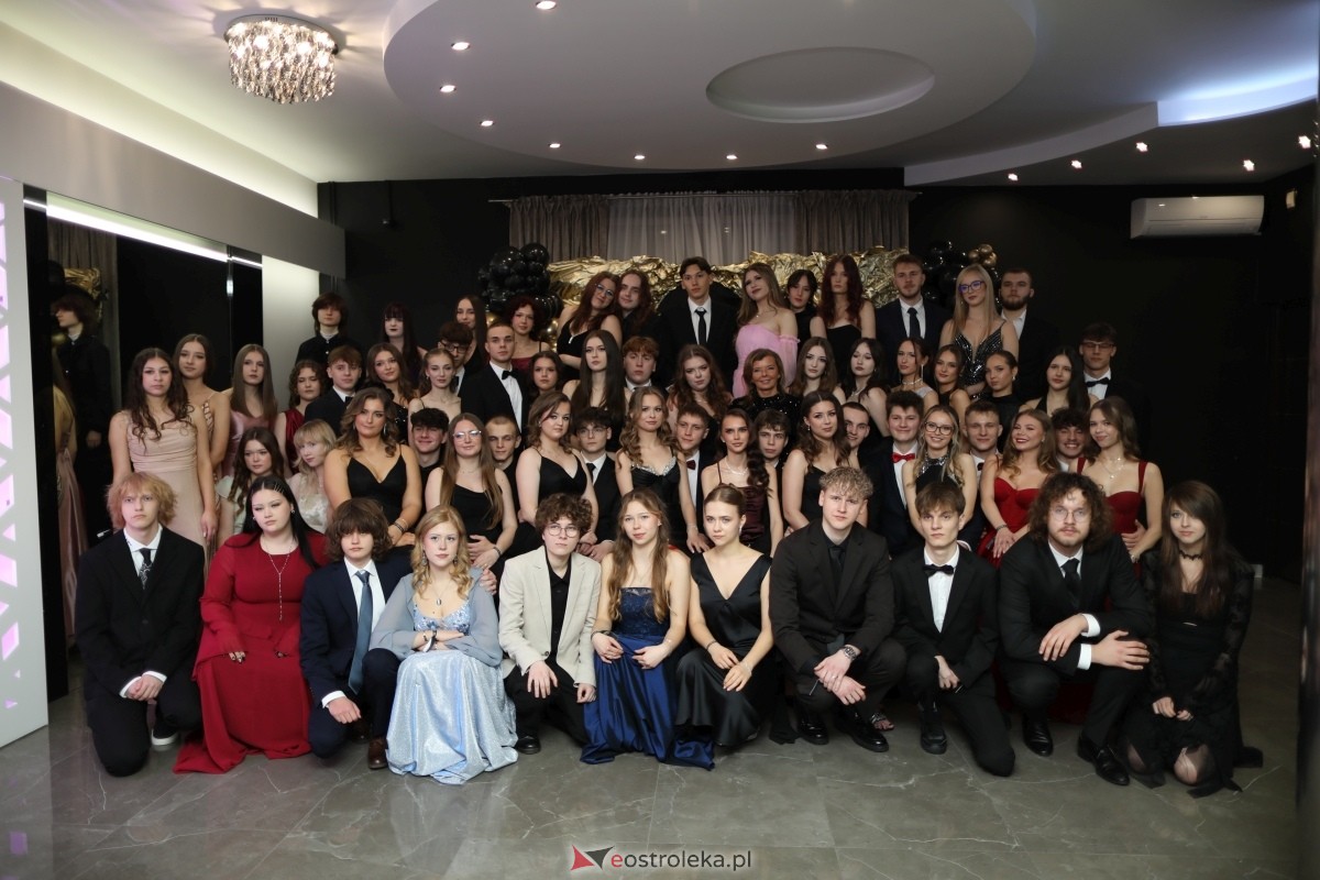 Studniówka I LO w Ostrołęce [17.01.2026] - zdjęcie #230 - eOstroleka.pl