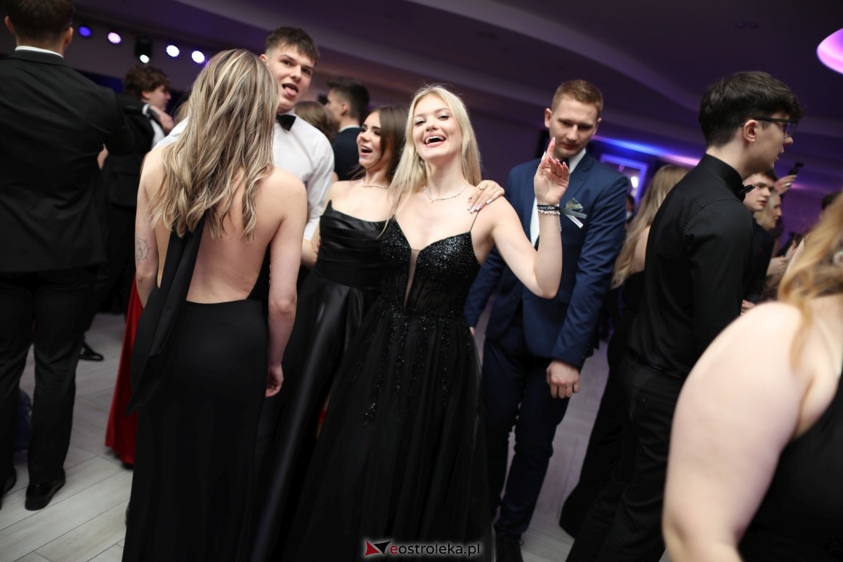 Studniówka I LO w Ostrołęce [17.01.2026] - zdjęcie #224 - eOstroleka.pl