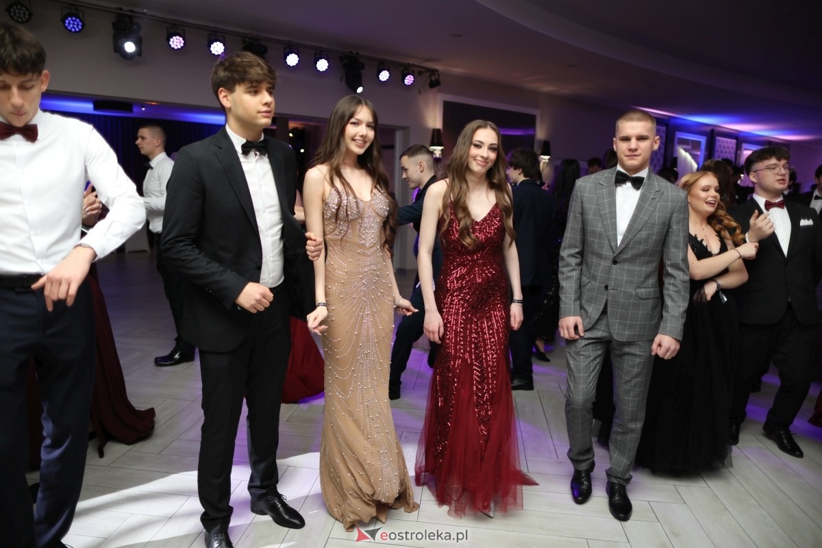 Studniówka I LO w Ostrołęce [17.01.2026] - zdjęcie #220 - eOstroleka.pl