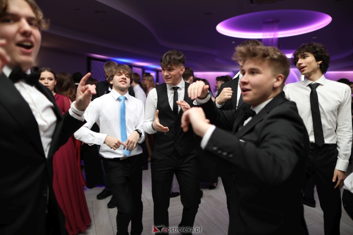 Studniówka I LO w Ostrołęce [17.01.2026] - zdjęcie #207 - eOstroleka.pl