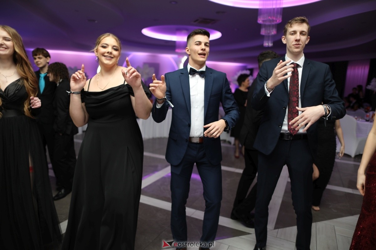 Studniówka I LO w Ostrołęce [17.01.2026] - zdjęcie #198 - eOstroleka.pl