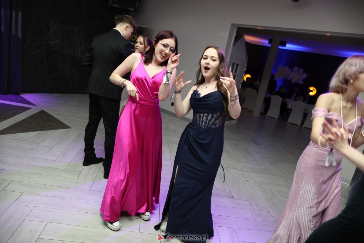 Studniówka I LO w Ostrołęce [17.01.2026] - zdjęcie #194 - eOstroleka.pl