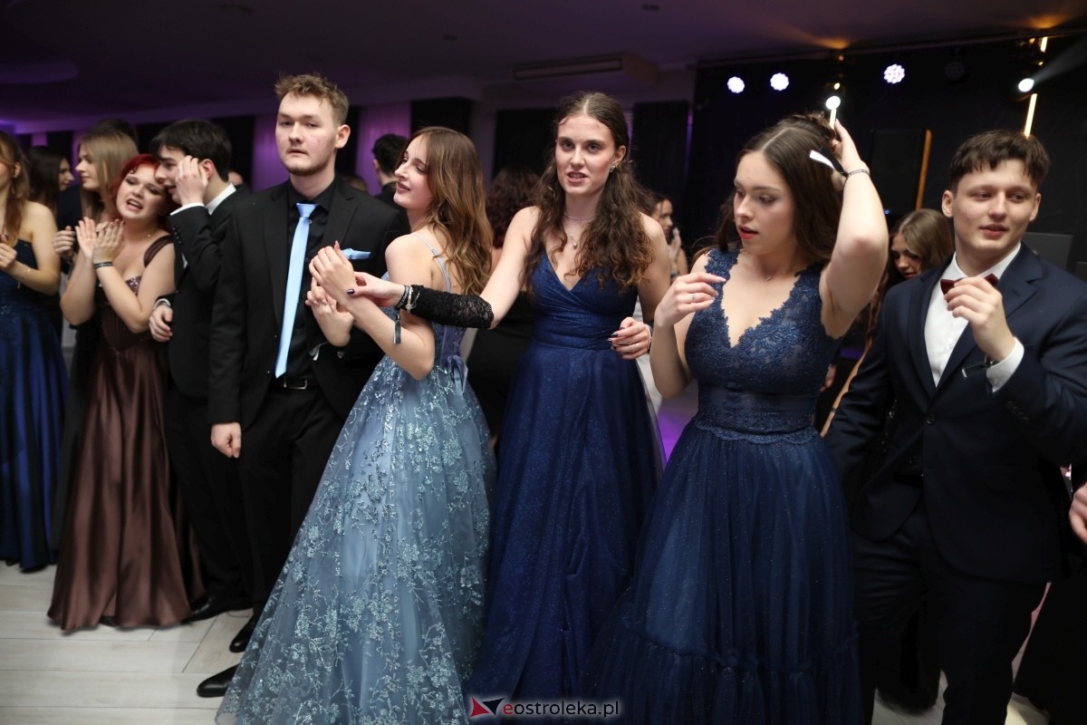 Studniówka I LO w Ostrołęce [17.01.2026] - zdjęcie #187 - eOstroleka.pl