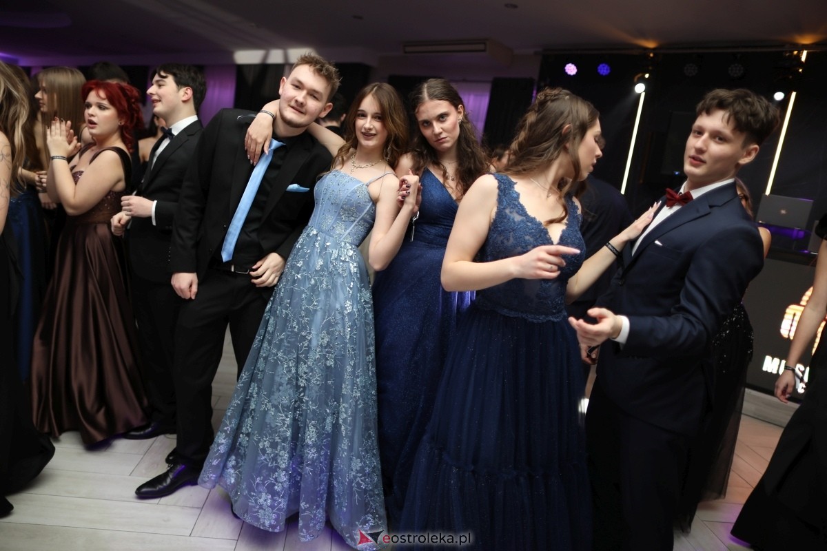 Studniówka I LO w Ostrołęce [17.01.2026] - zdjęcie #185 - eOstroleka.pl