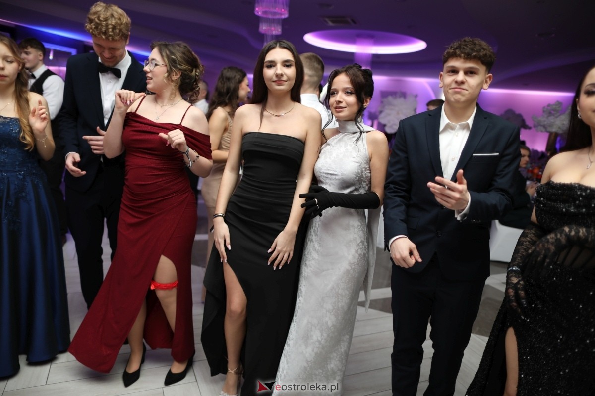 Studniówka I LO w Ostrołęce [17.01.2026] - zdjęcie #176 - eOstroleka.pl