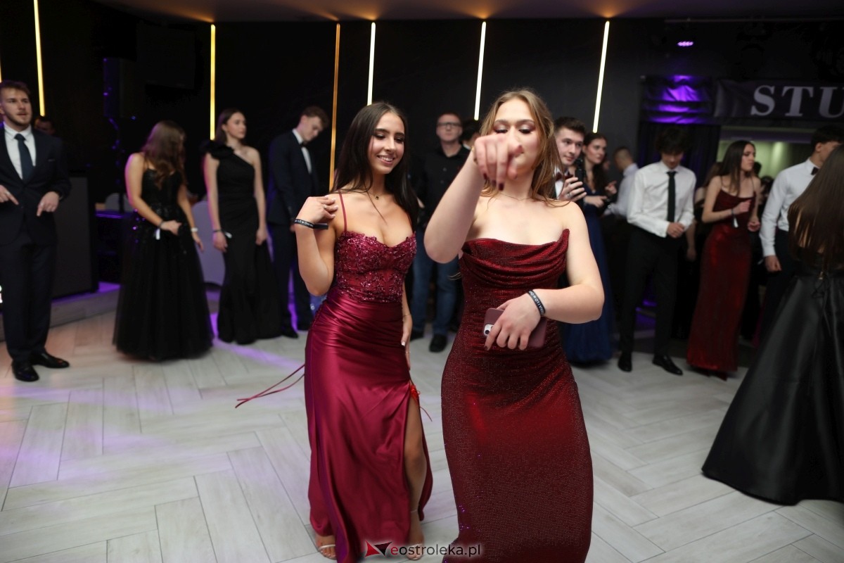 Studniówka I LO w Ostrołęce [17.01.2026] - zdjęcie #96 - eOstroleka.pl