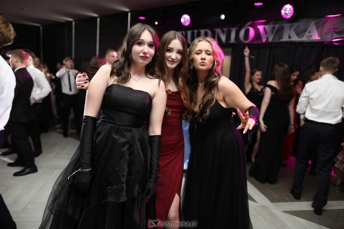 Studniówka I LO w Ostrołęce [17.01.2026] - zdjęcie #156 - eOstroleka.pl