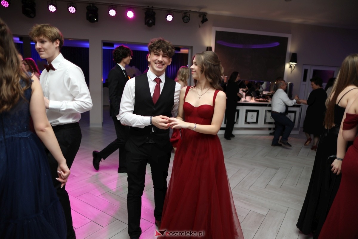 Studniówka I LO w Ostrołęce [17.01.2026] - zdjęcie #143 - eOstroleka.pl