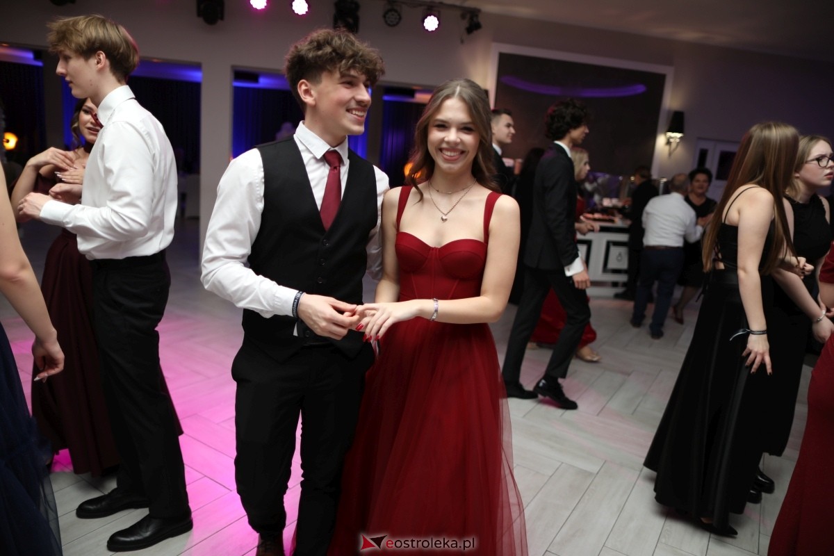 Studniówka I LO w Ostrołęce [17.01.2026] - zdjęcie #142 - eOstroleka.pl