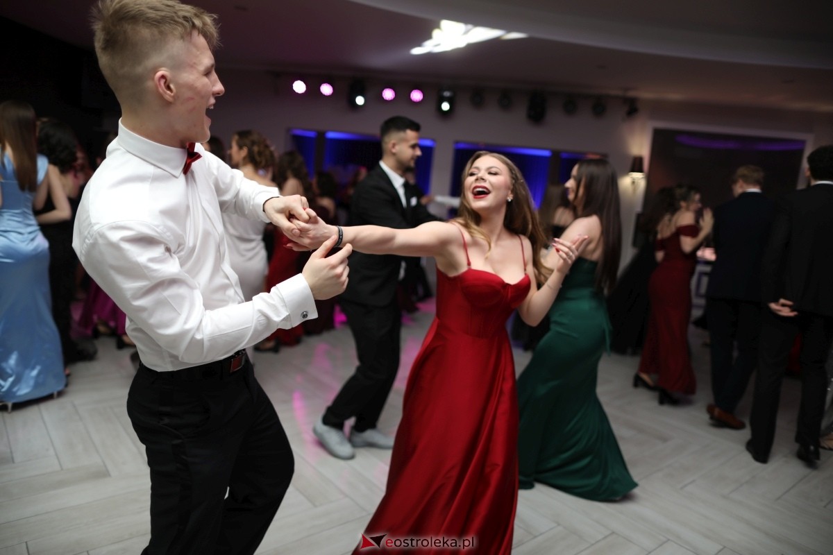 Studniówka I LO w Ostrołęce [17.01.2026] - zdjęcie #138 - eOstroleka.pl