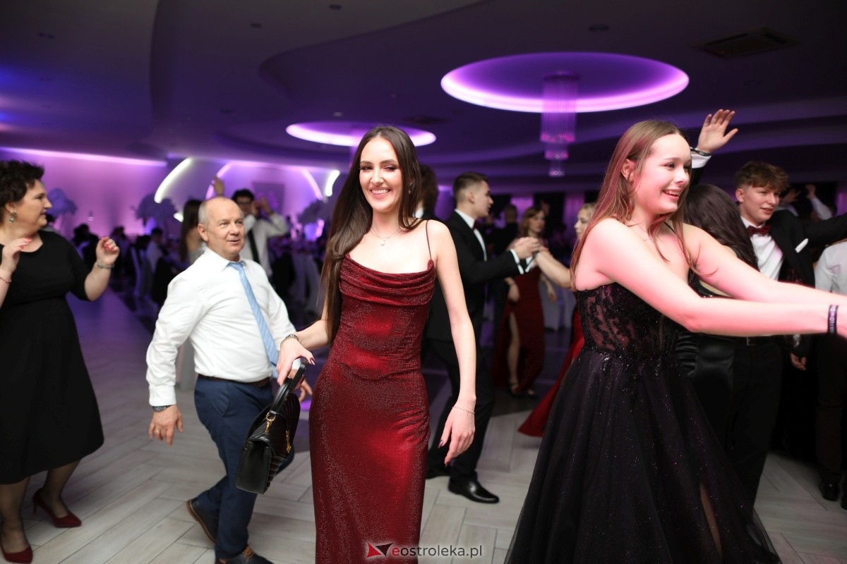 Studniówka I LO w Ostrołęce [17.01.2026] - zdjęcie #134 - eOstroleka.pl