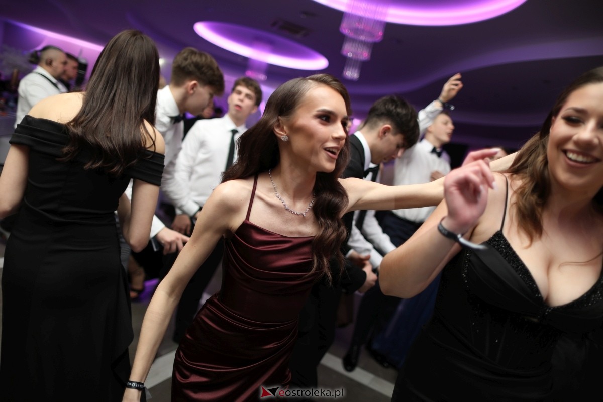 Studniówka I LO w Ostrołęce [17.01.2026] - zdjęcie #124 - eOstroleka.pl