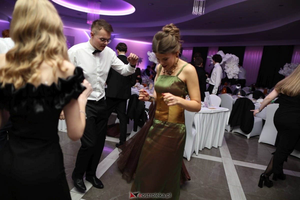 Studniówka I LO w Ostrołęce [17.01.2026] - zdjęcie #115 - eOstroleka.pl