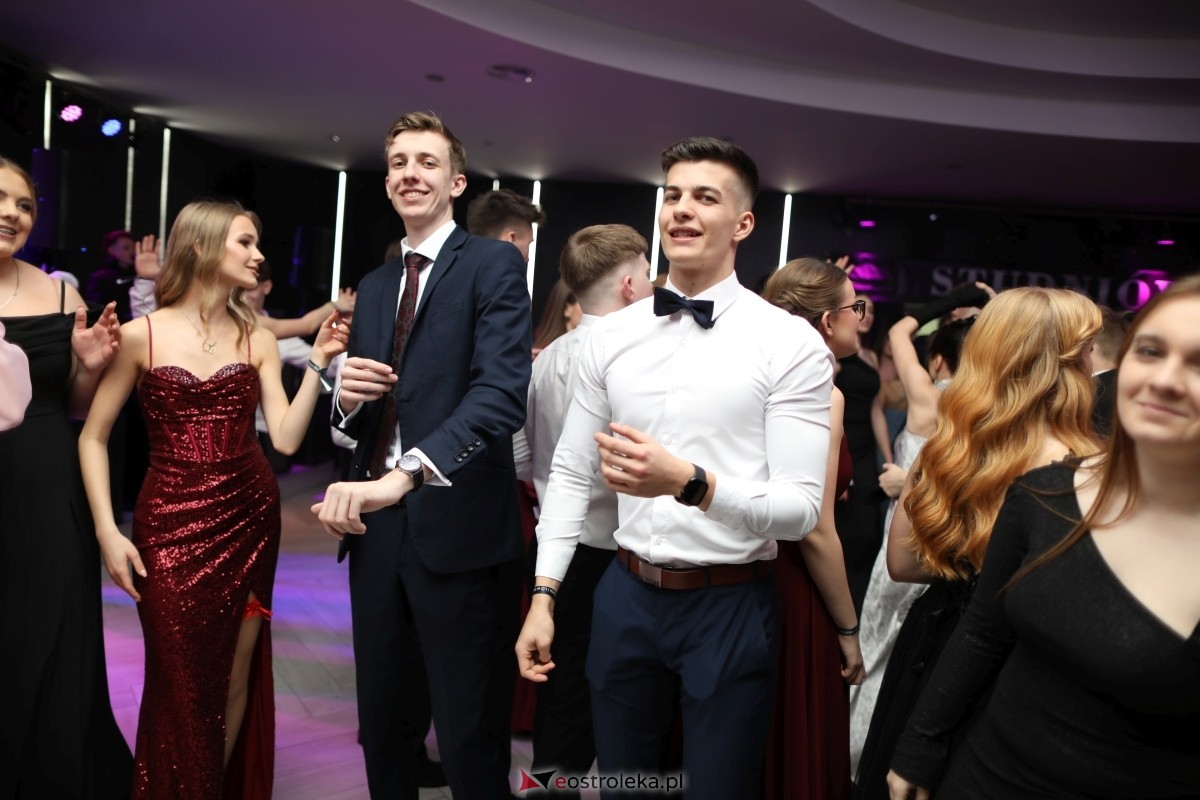 Studniówka I LO w Ostrołęce [17.01.2026] - zdjęcie #111 - eOstroleka.pl