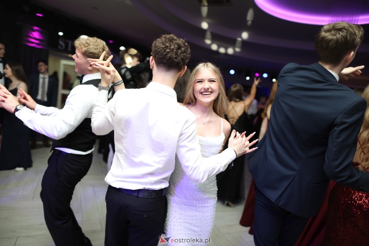 Studniówka I LO w Ostrołęce [17.01.2026] - zdjęcie #107 - eOstroleka.pl