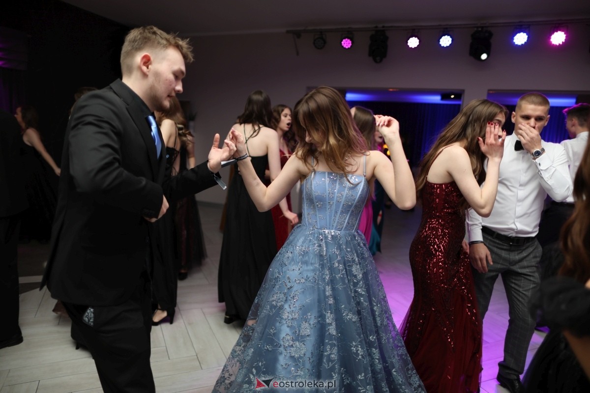 Studniówka I LO w Ostrołęce [17.01.2026] - zdjęcie #102 - eOstroleka.pl