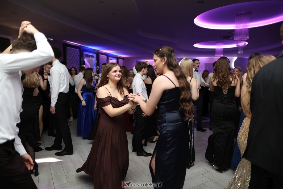 Studniówka I LO w Ostrołęce [17.01.2026] - zdjęcie #100 - eOstroleka.pl