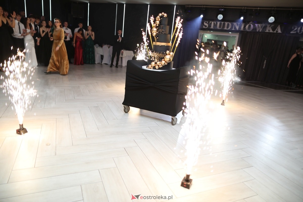 Studniówka I LO w Ostrołęce [17.01.2026] - zdjęcie #79 - eOstroleka.pl