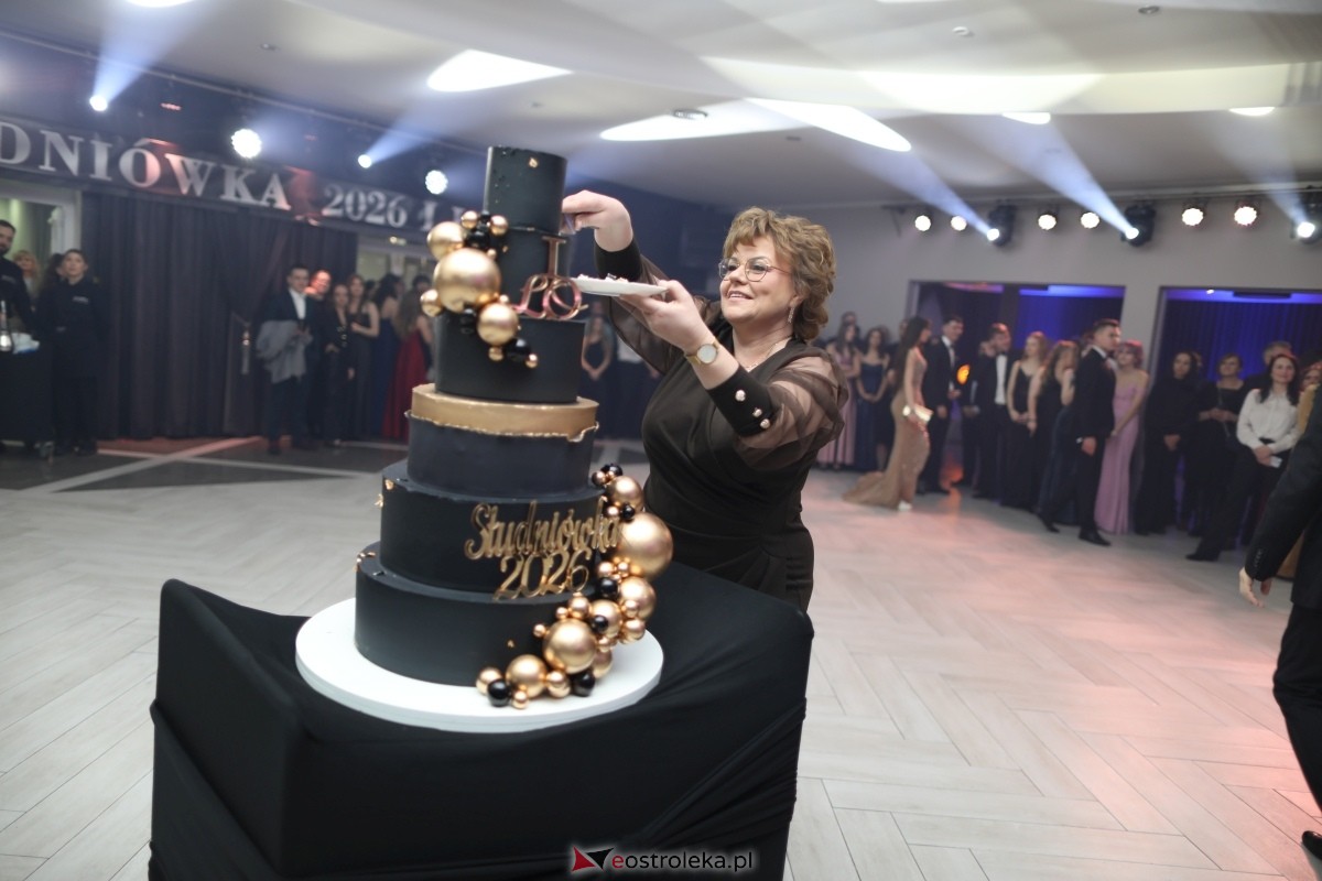 Studniówka I LO w Ostrołęce [17.01.2026] - zdjęcie #73 - eOstroleka.pl