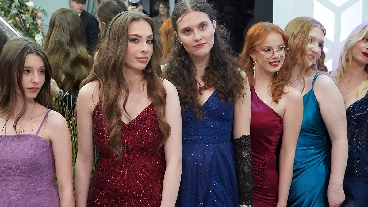 Studniówka I LO w Ostrołęce [17.01.2026] - zdjęcie #68 - eOstroleka.pl