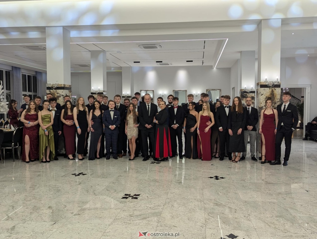 Studniówka ZSZ 3 w Ostrołęce [17.01.2026] - zdjęcie #11 - eOstroleka.pl