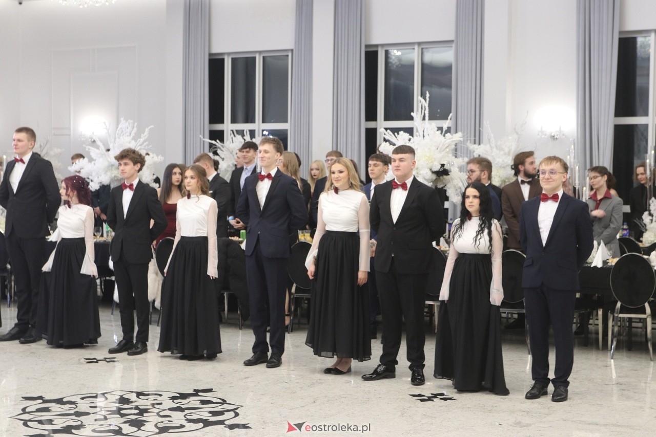 Studniówka ZSZ 3 w Ostrołęce [17.01.2026] - zdjęcie #259 - eOstroleka.pl