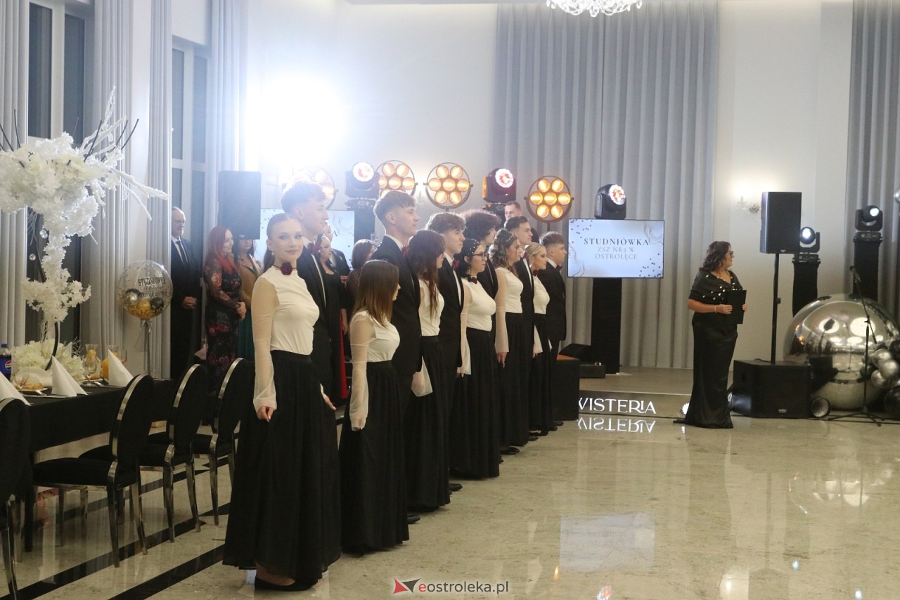 Studniówka ZSZ 3 w Ostrołęce [17.01.2026] - zdjęcie #257 - eOstroleka.pl