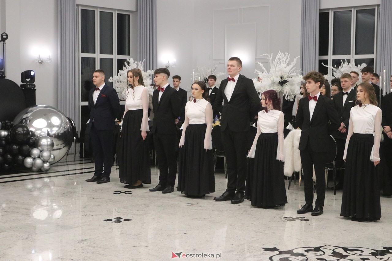 Studniówka ZSZ 3 w Ostrołęce [17.01.2026] - zdjęcie #254 - eOstroleka.pl