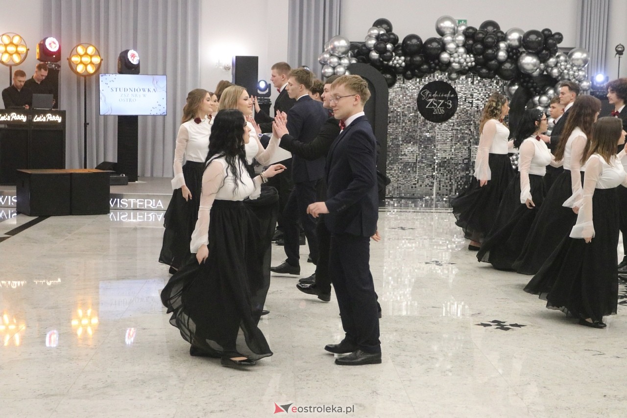 Studniówka ZSZ 3 w Ostrołęce [17.01.2026] - zdjęcie #244 - eOstroleka.pl