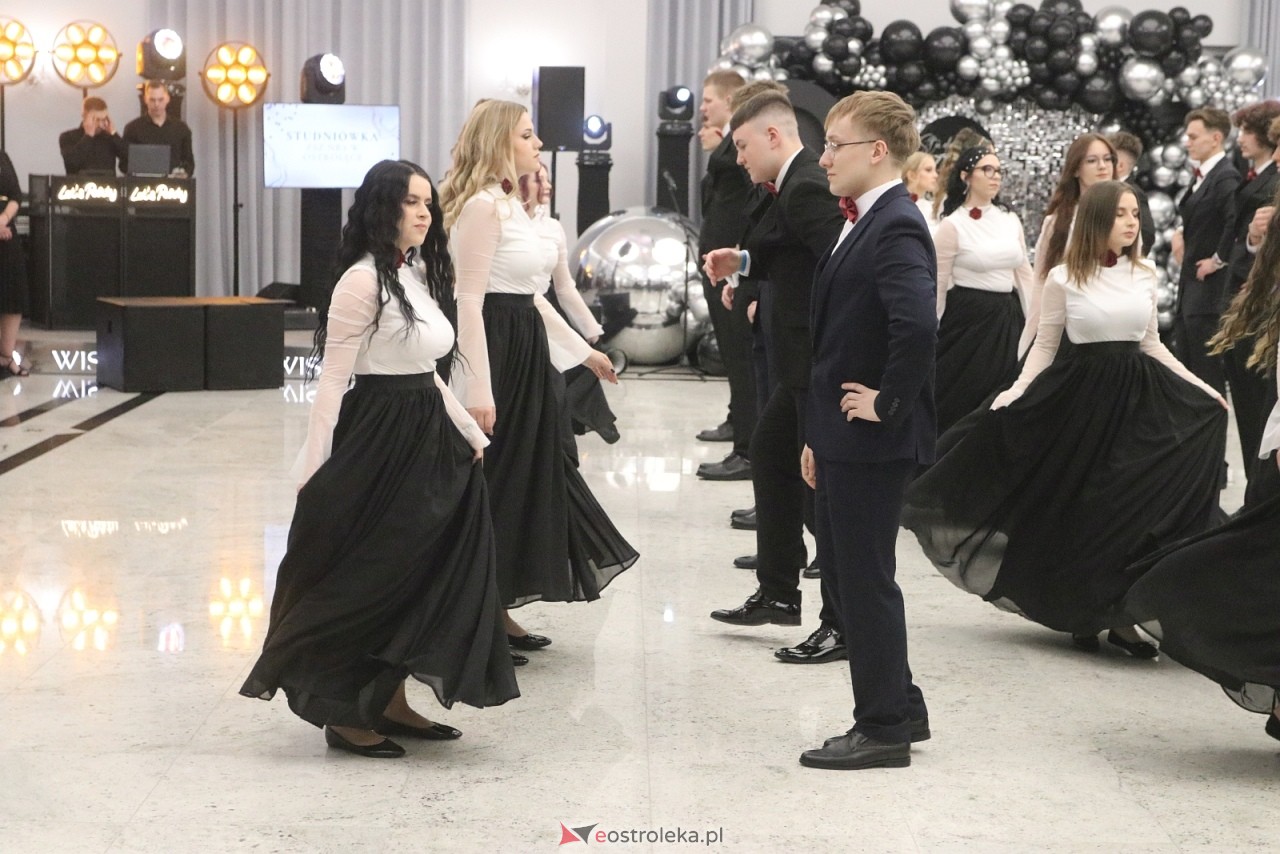 Studniówka ZSZ 3 w Ostrołęce [17.01.2026] - zdjęcie #234 - eOstroleka.pl