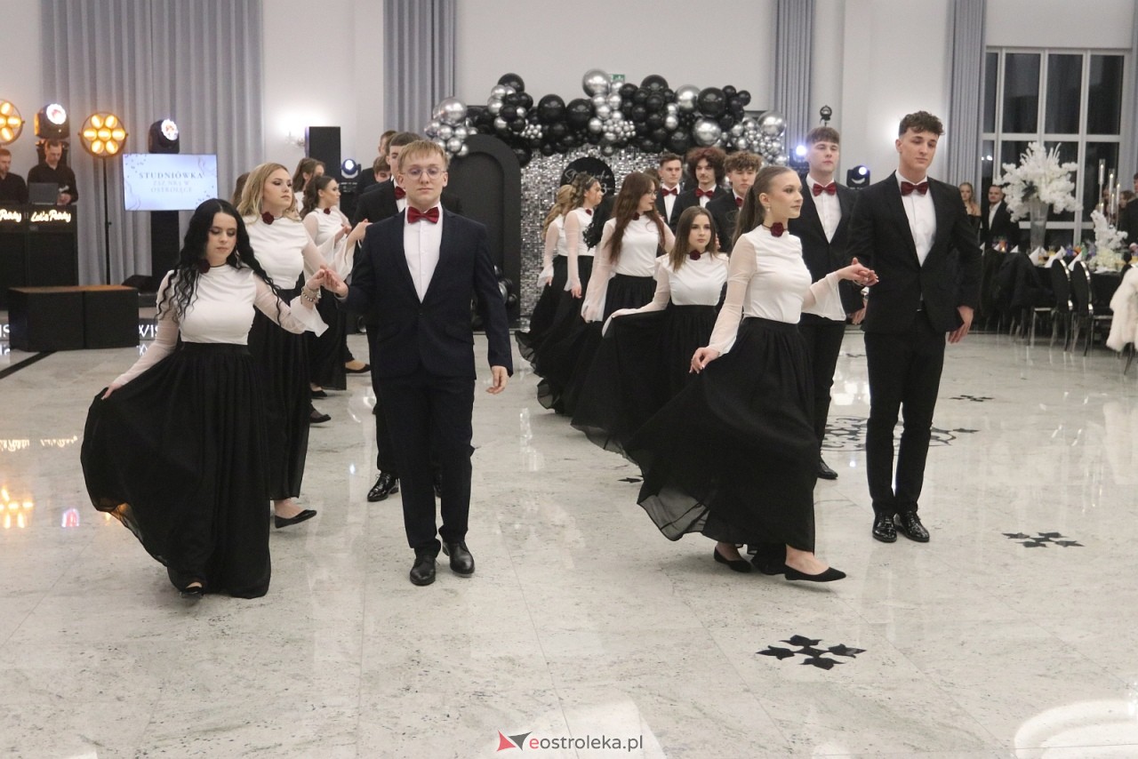 Studniówka ZSZ 3 w Ostrołęce [17.01.2026] - zdjęcie #232 - eOstroleka.pl