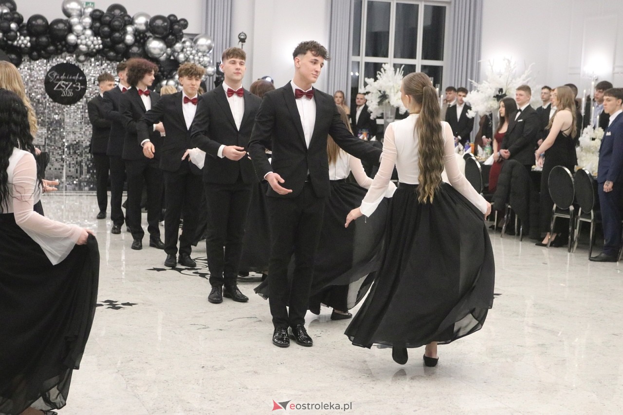 Studniówka ZSZ 3 w Ostrołęce [17.01.2026] - zdjęcie #230 - eOstroleka.pl