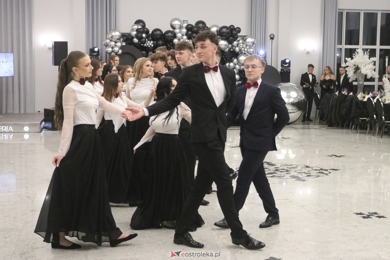 Studniówka ZSZ 3 w Ostrołęce [17.01.2026] - zdjęcie #224 - eOstroleka.pl