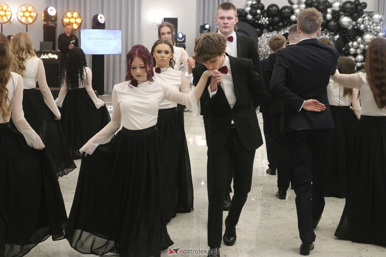 Studniówka ZSZ 3 w Ostrołęce [17.01.2026] - zdjęcie #218 - eOstroleka.pl