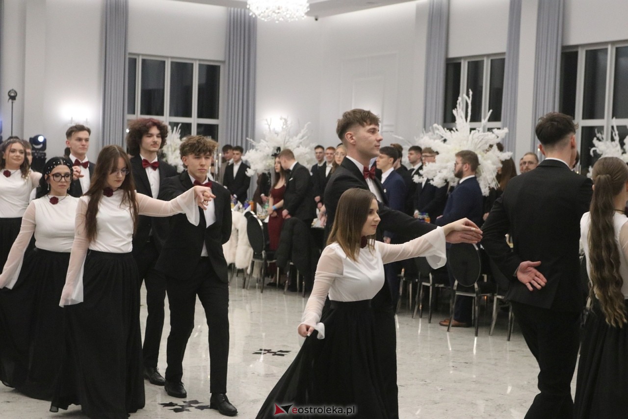 Studniówka ZSZ 3 w Ostrołęce [17.01.2026] - zdjęcie #209 - eOstroleka.pl