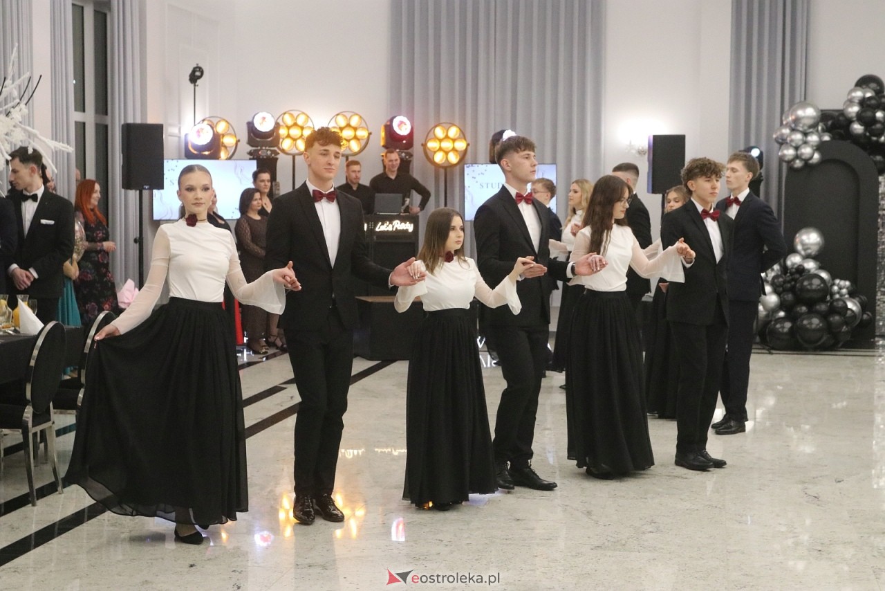 Studniówka ZSZ 3 w Ostrołęce [17.01.2026] - zdjęcie #200 - eOstroleka.pl