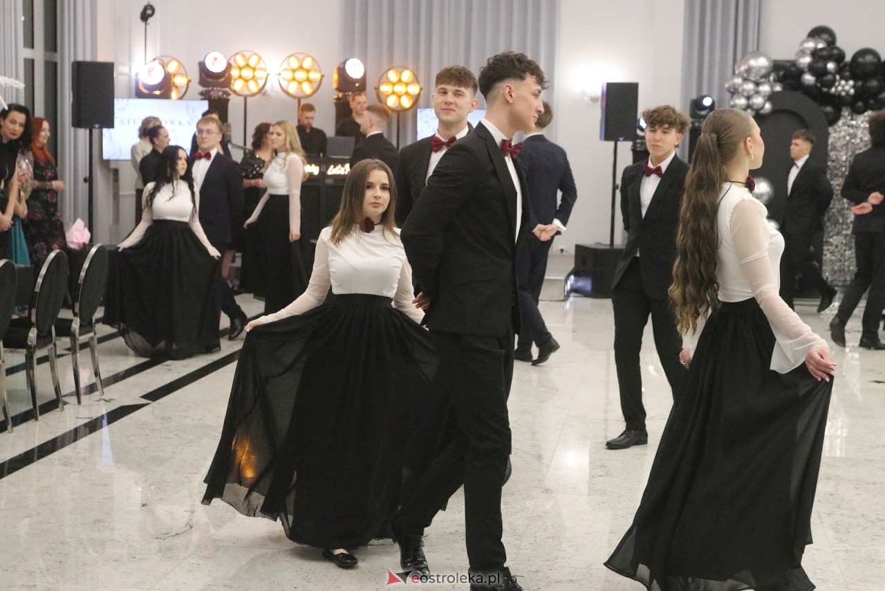 Studniówka ZSZ 3 w Ostrołęce [17.01.2026] - zdjęcie #194 - eOstroleka.pl