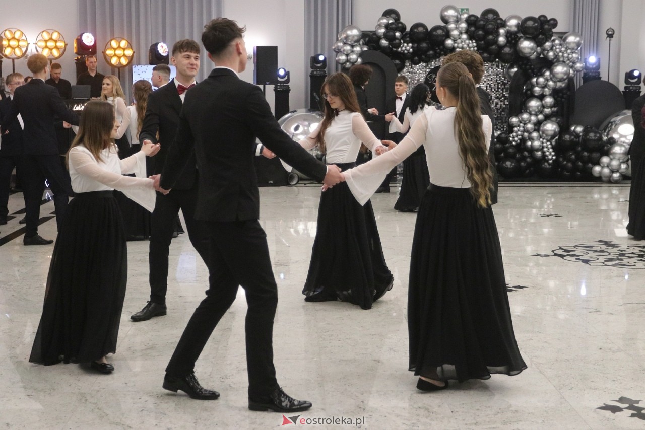 Studniówka ZSZ 3 w Ostrołęce [17.01.2026] - zdjęcie #199 - eOstroleka.pl