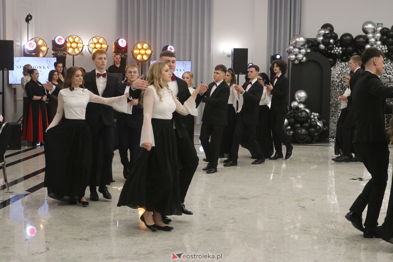 Studniówka ZSZ 3 w Ostrołęce [17.01.2026] - zdjęcie #195 - eOstroleka.pl