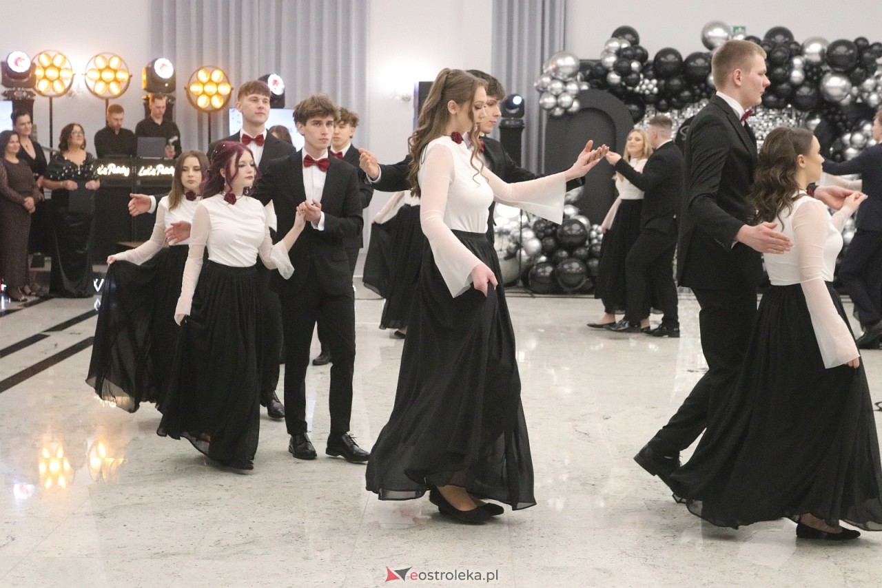 Studniówka ZSZ 3 w Ostrołęce [17.01.2026] - zdjęcie #187 - eOstroleka.pl