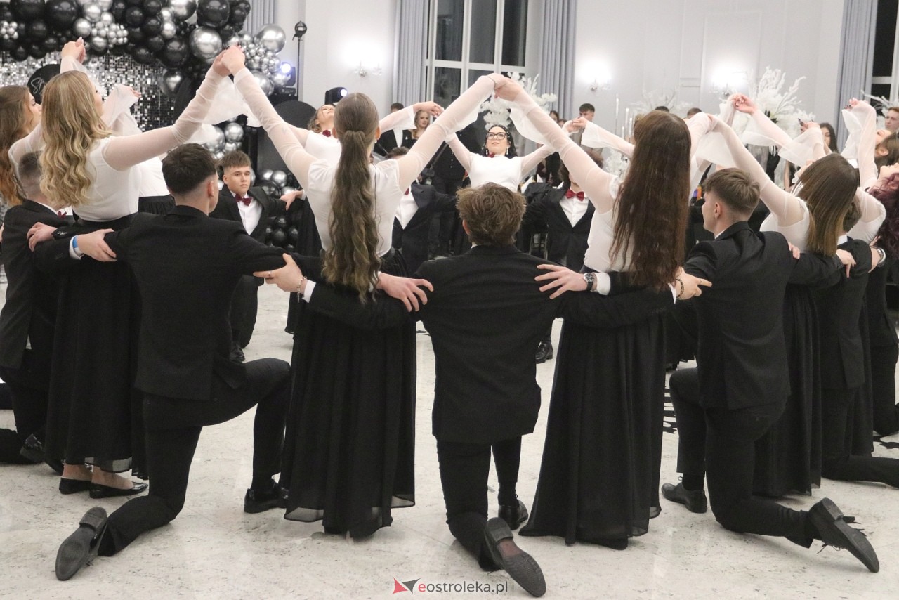 Studniówka ZSZ 3 w Ostrołęce [17.01.2026] - zdjęcie #174 - eOstroleka.pl