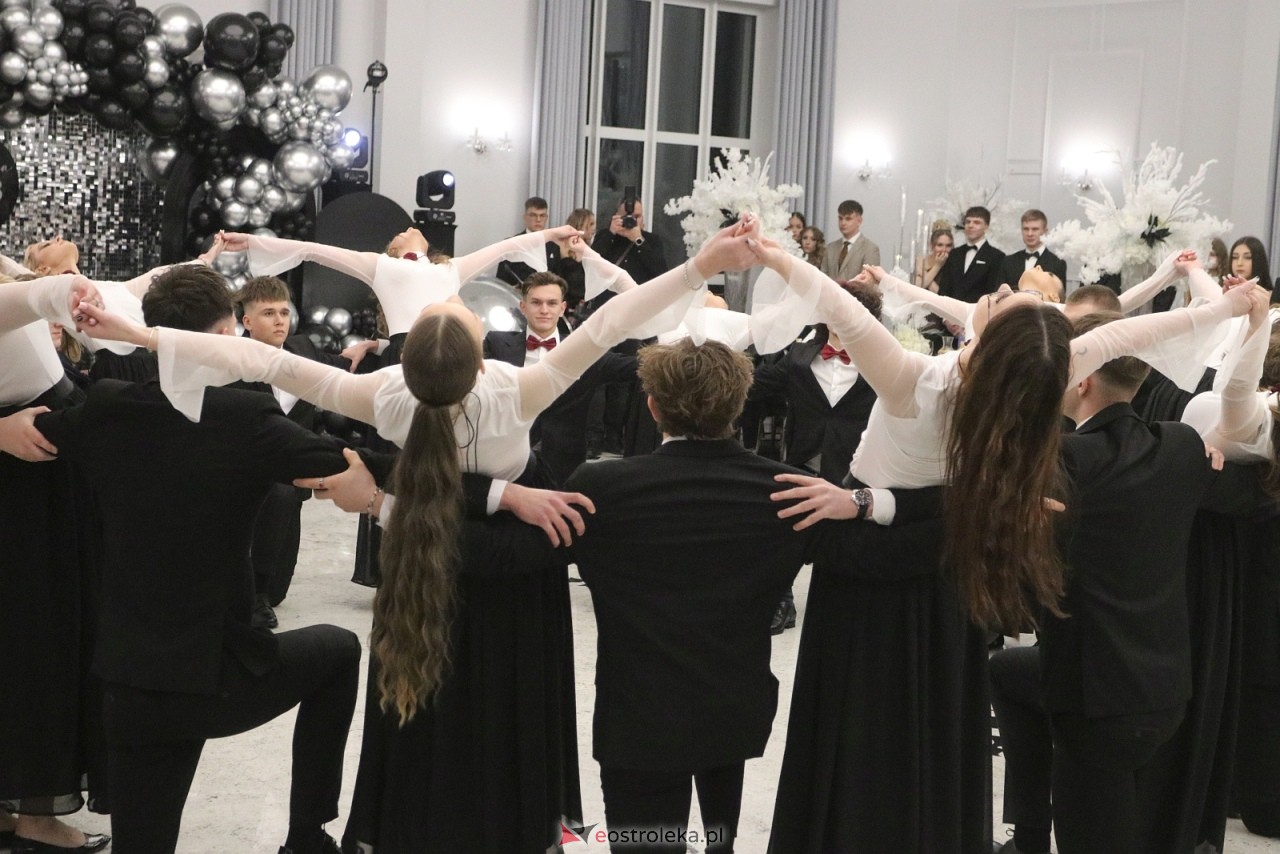 Studniówka ZSZ 3 w Ostrołęce [17.01.2026] - zdjęcie #173 - eOstroleka.pl