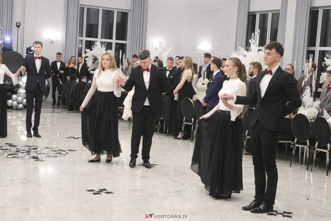 Studniówka ZSZ 3 w Ostrołęce [17.01.2026] - zdjęcie #159 - eOstroleka.pl