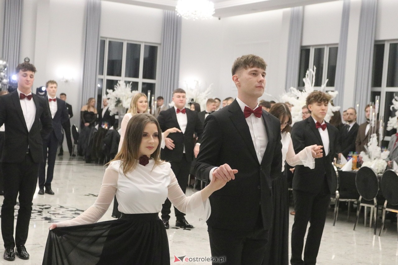 Studniówka ZSZ 3 w Ostrołęce [17.01.2026] - zdjęcie #157 - eOstroleka.pl