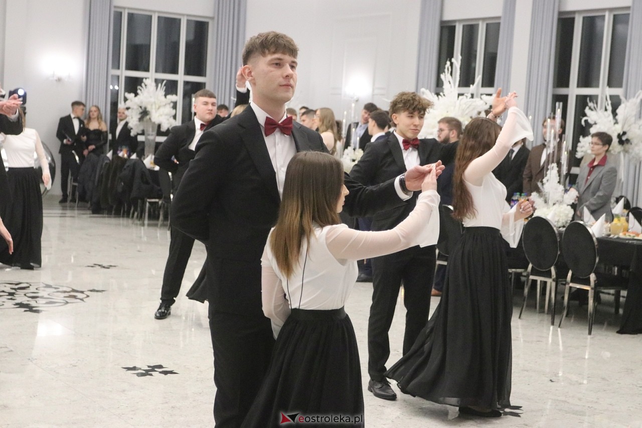 Studniówka ZSZ 3 w Ostrołęce [17.01.2026] - zdjęcie #155 - eOstroleka.pl