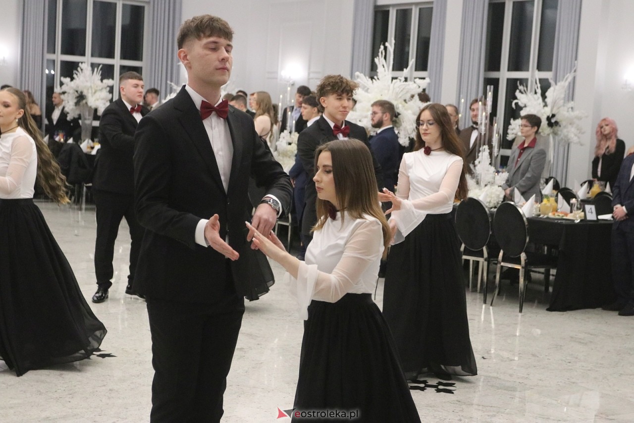 Studniówka ZSZ 3 w Ostrołęce [17.01.2026] - zdjęcie #154 - eOstroleka.pl